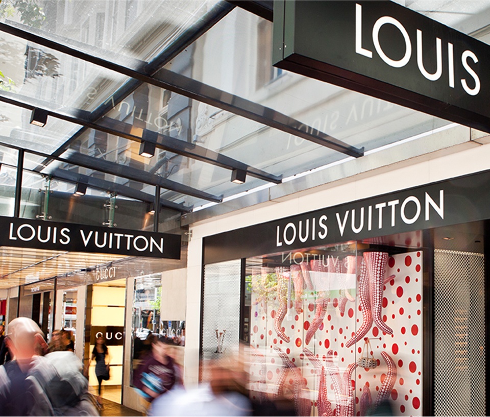 Louis Vuitton shop front in Auckland city